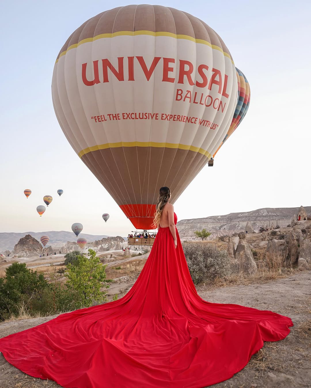 Discover Cappadocia with us.

#cappadocia #kapadokya #hotairballoon #traveling #trip #dress #flyingdress #red